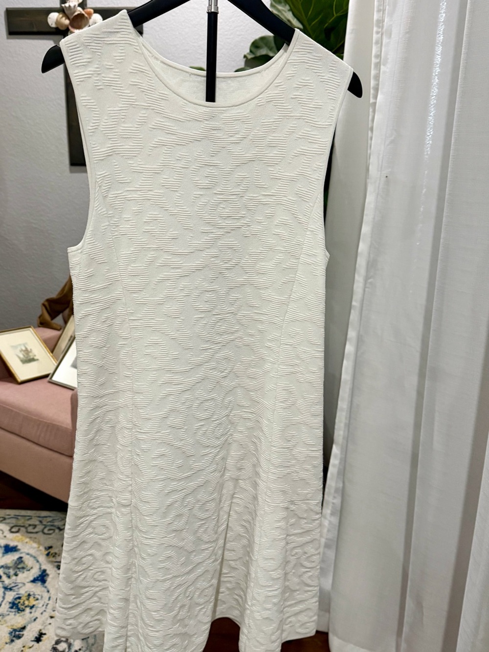 Sleeveless Textured White Fit-and-Flare Dress Size Medium